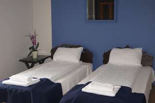 Комплексы для отдыха с коттеджами/бунгало Hotel Księżycowy Dworek Кентшин Двухместный номер с 1 кроватью или 2 отдельными кроватями-1